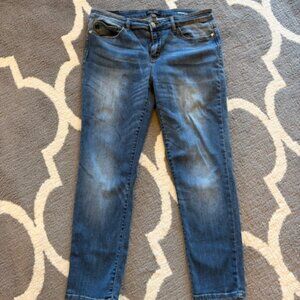 Judy Blue Relaxed Fit Jeans....Ladies Size 32